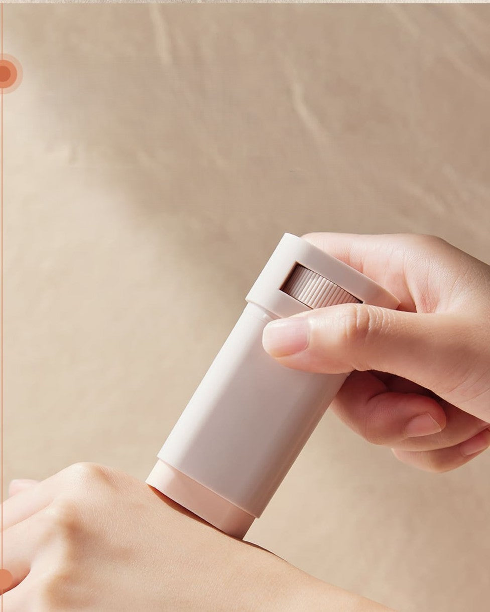 SU:M Sun-away Velvet Sun stick SPF50+/PA++++